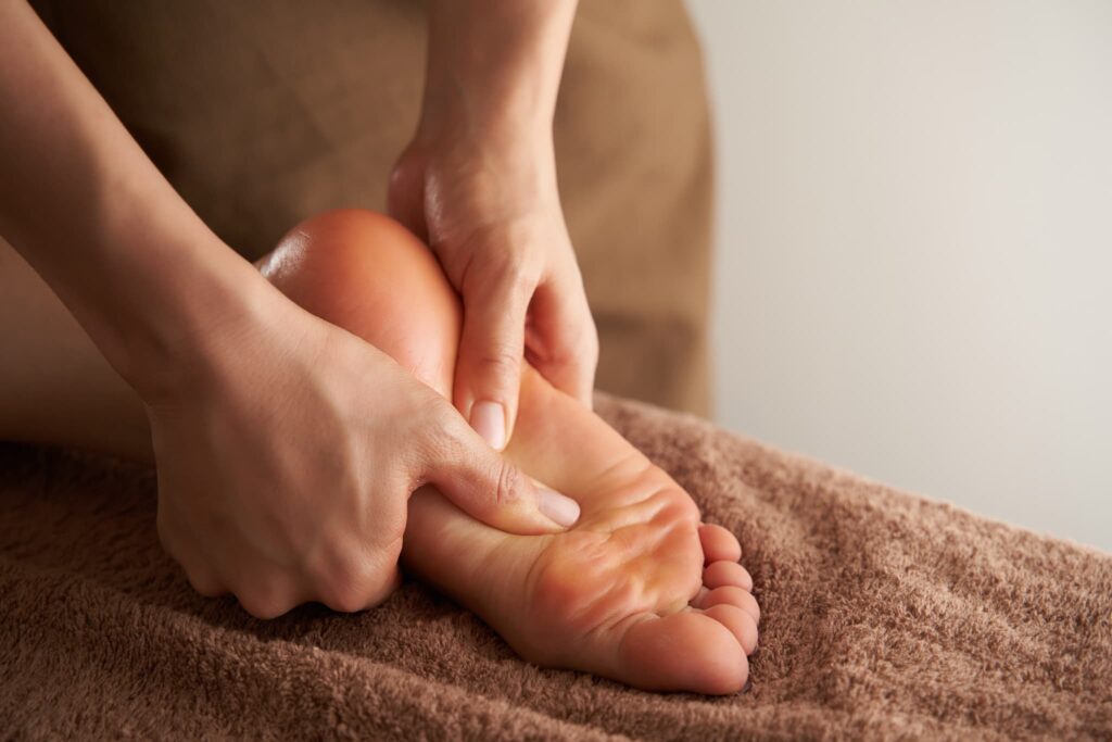 フットマッサージ